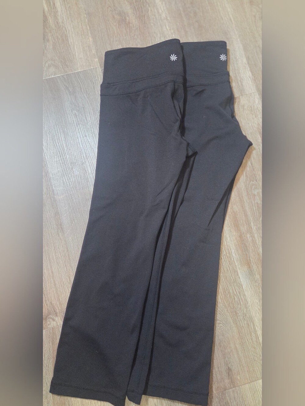 Athleta Women’s Black Pants Bundle Size M 2 Pair Yoga Activewear